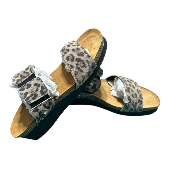 NAOT, Ashley, Leopard Print Women's Sandals - Picture 1 of 10